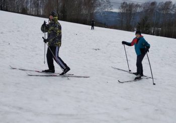 Žáci z osmých tříd lyžují na Šumavě