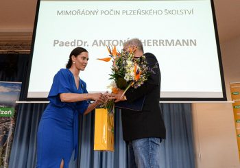 Plzeň ocenila učitele a zaměstnance plzeňských škol