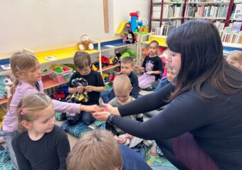 Sovičky a Beránci na návštěvě knihovny