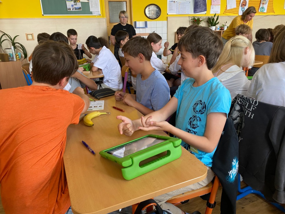 Hodina fyziky v 6. ročníku